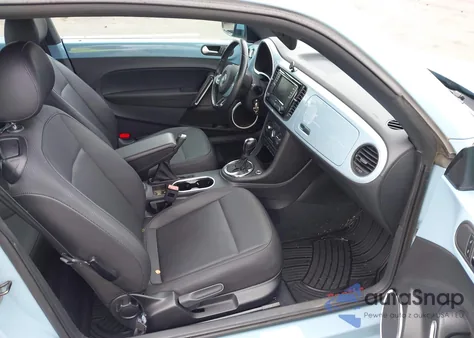 2014 Volkswagen Beetle 2.5L z USA, uszkodzony, nr VIN 3VWJP7ATXEM611639